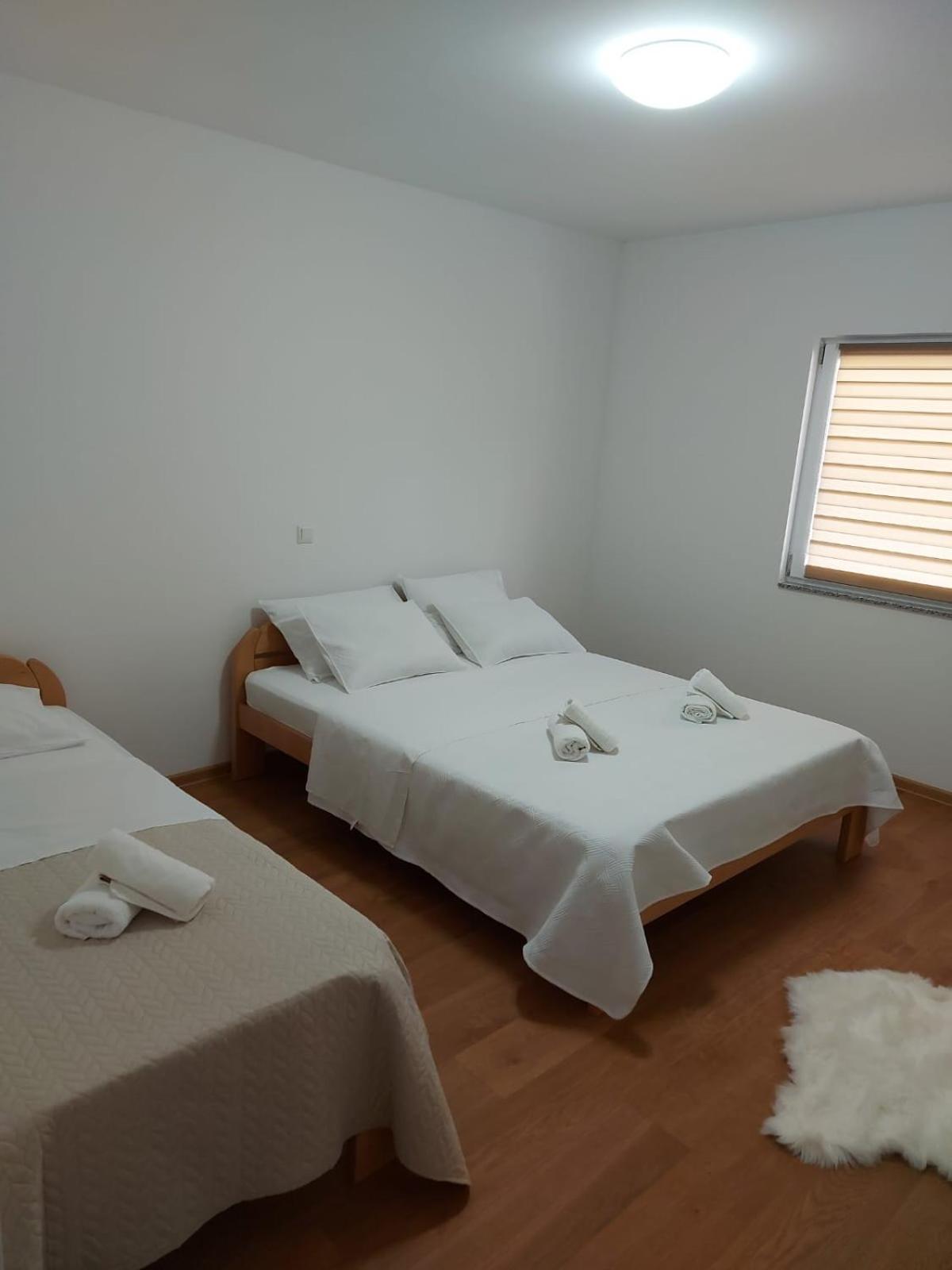 Apartmani Franciska Jajce Exteriér fotografie